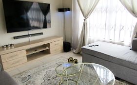 Khaya Guesthouse